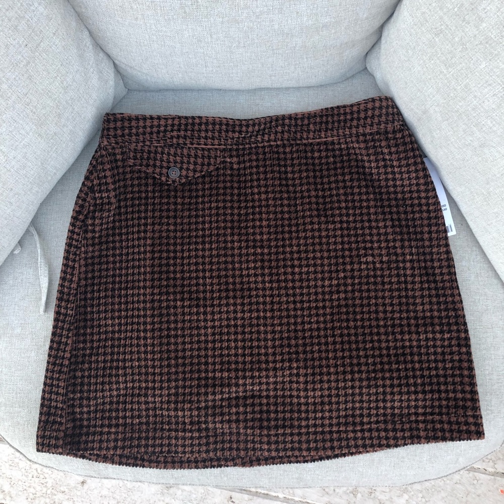 New never worn urban outfitters skirt
